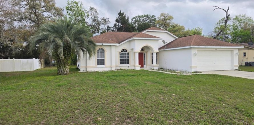Casa en Spring Hill, Florida 3 dormitorios, 157.75 m2 № 1510259