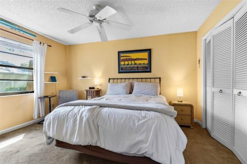 Casa en venta en Palm Harbor, Florida, 3 dormitorios, 192.12 m2 № 2384333 - foto 18