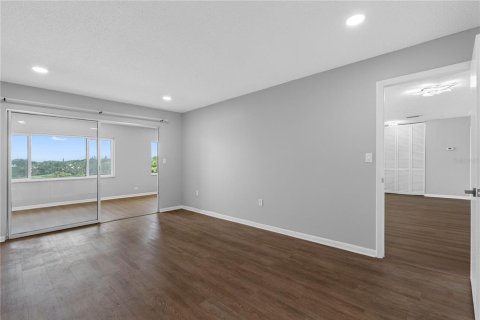 Condominio en venta en Belleair Bluffs, Florida, 2 dormitorios, 146.79 m2 № 2151446 - foto 30