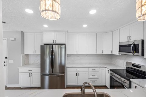 Condominio en venta en Belleair Bluffs, Florida, 2 dormitorios, 146.79 m2 № 2151446 - foto 7