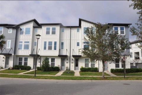 Townhouse in Orlando, Florida 3 bedrooms, 185.62 sq.m. № 2197557