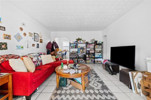 Commercial property in Fort Lauderdale, Florida № 2292742 - photo 11