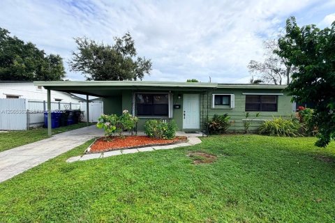 Villa ou maison à Hollywood, Floride 3 chambres, 99.87 m2 № 2278742