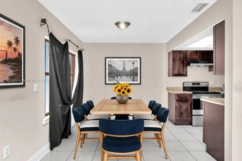 Copropriété à louer à Lauderhill, Floride: 2 chambres, 87.33 m2 № 2015713 - photo 9