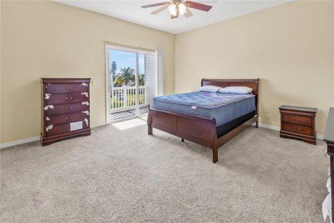 Townhouse in Palmetto, Florida 4 bedrooms, 241.92 sq.m. № 1772128 - photo 12