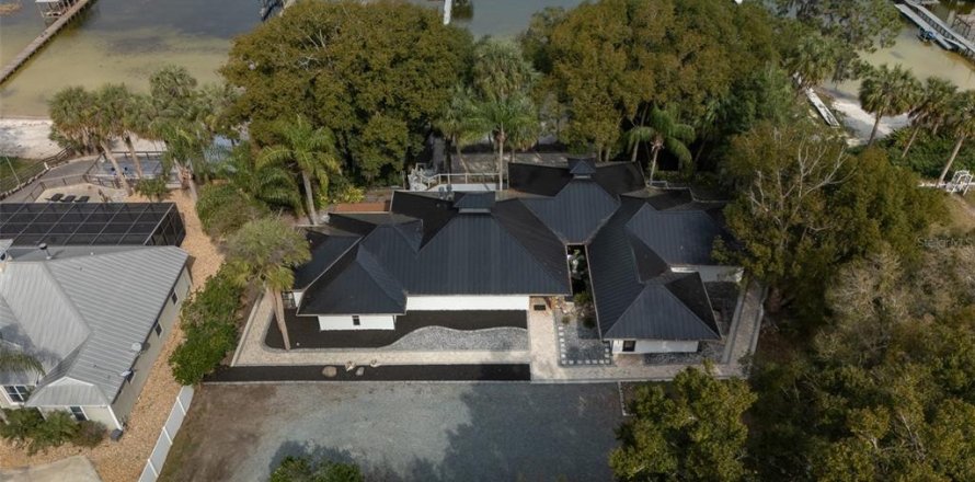 Villa ou maison à Weirsdale, Floride 3 chambres, 455.13 m2 № 1721645