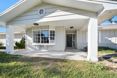 Villa ou maison à vendre à Ormond Beach, Floride: 3 chambres, 184.5 m2 № 2091580 - photo 3