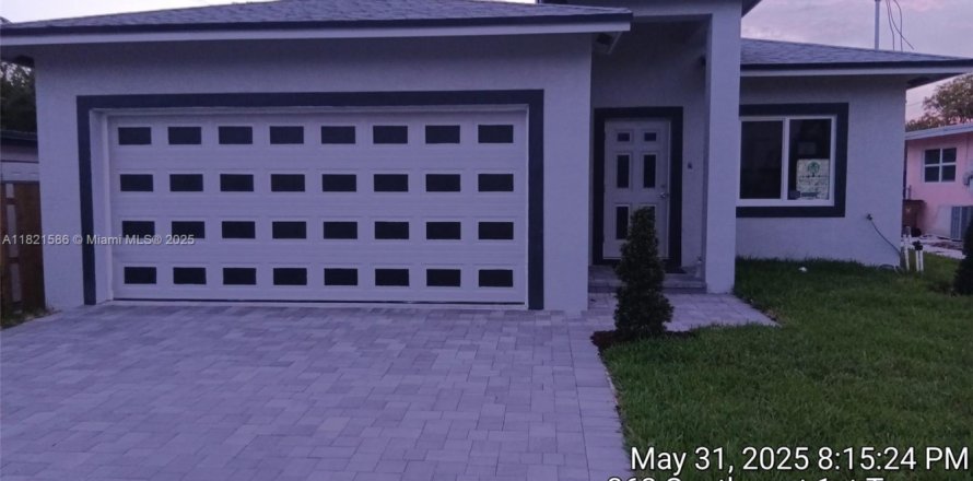 Casa en Deerfield Beach, Florida 4 dormitorios, 204.38 m2 № 1781736