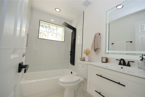 Villa ou maison à vendre à Oakland Park, Floride: 3 chambres, 95.88 m2 № 2025032 - photo 25