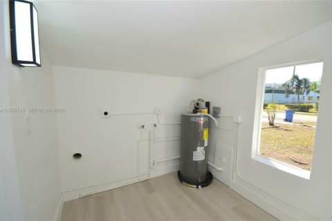 Villa ou maison à vendre à Oakland Park, Floride: 3 chambres, 95.88 m2 № 2025032 - photo 26