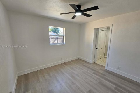 Villa ou maison à vendre à Oakland Park, Floride: 3 chambres, 95.88 m2 № 2025032 - photo 16