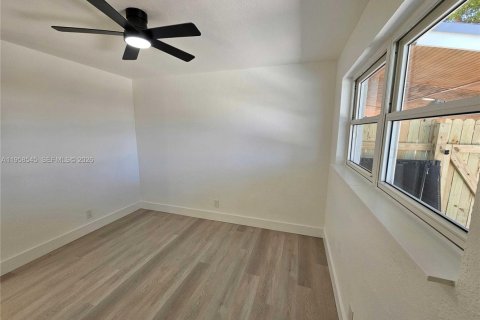 Villa ou maison à vendre à Oakland Park, Floride: 3 chambres, 95.88 m2 № 2025032 - photo 22