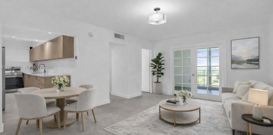 Кондоминиум с 1 спальней в Майами, Флорида № 2048305