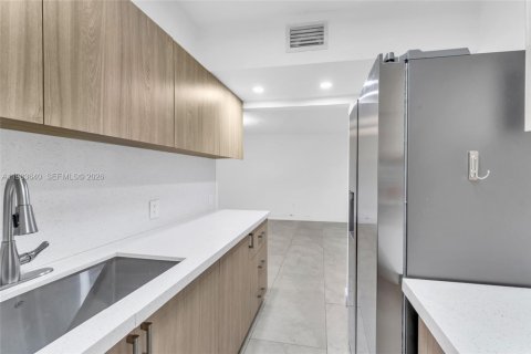 Снять в аренду кондоминиум в Майами, Флорида 1 спальня, 65.96м2, № 2048305 - фото 8