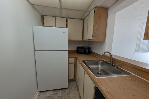 Condo in Miami, Florida, 1 bedroom  № 2082606 - photo 5