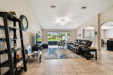 House in Leesburg, Florida 3 bedrooms, 166.67 sq.m. № 1856445 - photo 5
