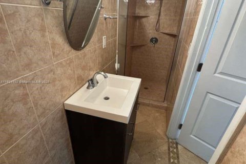 Adosado en alquiler en Miami, Florida, 3 dormitorios, 133.78 m2 № 1974208 - foto 16