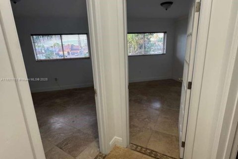 Adosado en alquiler en Miami, Florida, 3 dormitorios, 133.78 m2 № 1974208 - foto 15