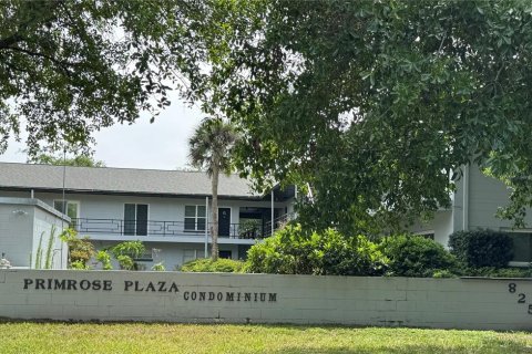 Condo à Orlando, Floride, 2 chambres  № 2101483