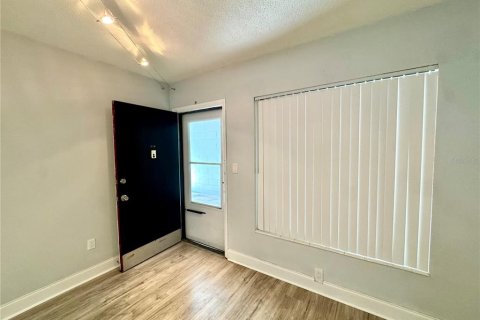 Copropriété à louer à Orlando, Floride: 2 chambres, 77.29 m2 № 2101483 - photo 3