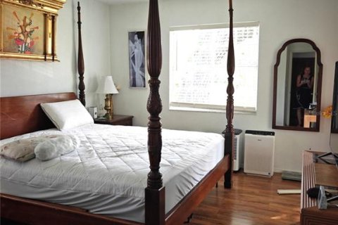 Casa en venta en Edgewater, Florida, 4 dormitorios, 157.56 m2 № 1903785 - foto 18