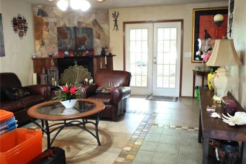 Casa en venta en Edgewater, Florida, 4 dormitorios, 157.56 m2 № 1903785 - foto 17