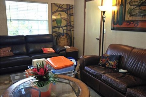 Casa en venta en Edgewater, Florida, 4 dormitorios, 157.56 m2 № 1903785 - foto 11