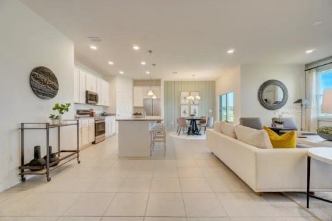 Villa ou maison à louer à Lake Hamilton, Floride: 4 chambres, 170.85 m2 № 2434506 - photo 6