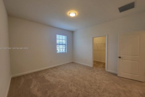 Снять в аренду таунхаус в Флорида-Сити, Флорида 3 спальни, 136.19м2, № 1990721 - фото 18