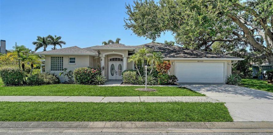 Casa en Sarasota, Florida 3 dormitorios, 181.9 m2 № 1905512