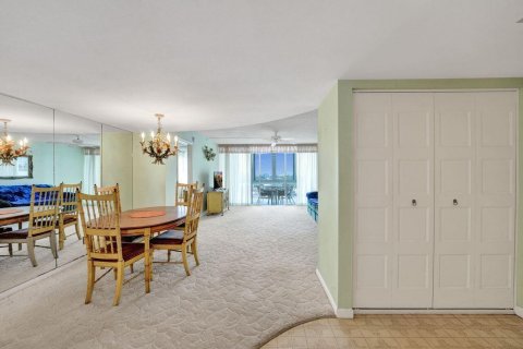 Купить кондоминиум в Лейк-Парк, Флорида 7 комнат, 126.63м2, № 2243425 - фото 29