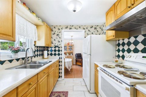 Casa en venta en Clearwater, Florida, 2 dormitorios, 97.83 m2 № 2209324 - foto 17