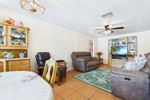 Casa en venta en Clearwater, Florida, 2 dormitorios, 97.83 m2 № 2209324 - foto 7