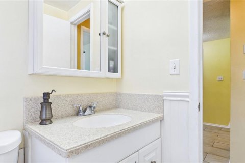 Casa en venta en Clearwater, Florida, 2 dormitorios, 97.83 m2 № 2209324 - foto 11