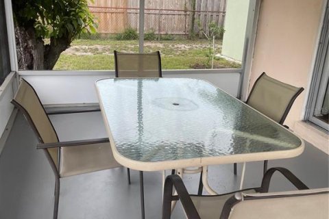 Casa en venta en Clearwater, Florida, 2 dormitorios, 97.83 m2 № 2209324 - foto 6