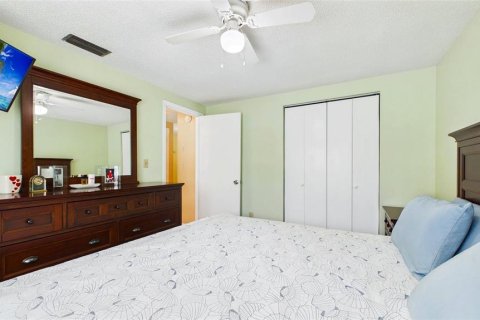 Casa en venta en Clearwater, Florida, 2 dormitorios, 97.83 m2 № 2209324 - foto 9