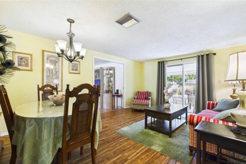 Casa en venta en Clearwater, Florida, 2 dormitorios, 97.83 m2 № 2209324 - foto 22
