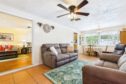 Casa en venta en Clearwater, Florida, 2 dormitorios, 97.83 m2 № 2209324 - foto 4