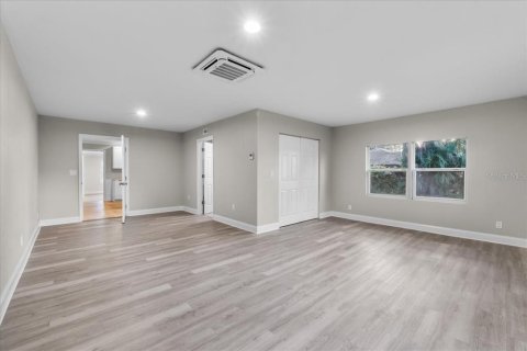 Casa en venta en Auburndale, Florida, 3 dormitorios, 169.83 m2 № 1906952 - foto 19