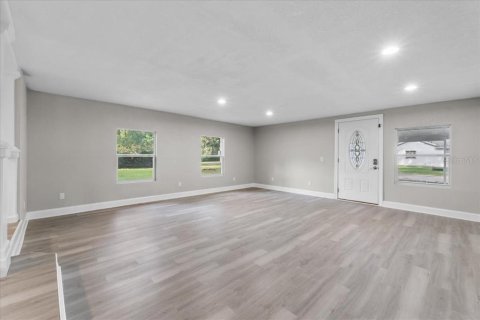 Casa en venta en Auburndale, Florida, 3 dormitorios, 169.83 m2 № 1906952 - foto 10