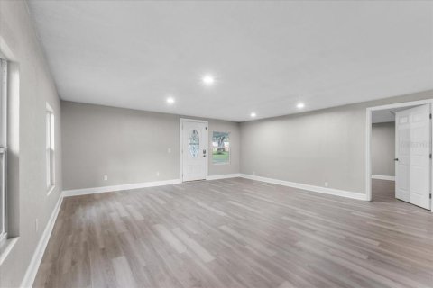 Casa en venta en Auburndale, Florida, 3 dormitorios, 169.83 m2 № 1906952 - foto 11