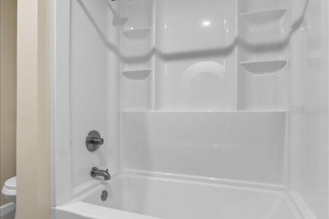 Casa en venta en Auburndale, Florida, 3 dormitorios, 169.83 m2 № 1906952 - foto 24
