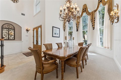 House in Four Corners, Florida 5 bedrooms, 417.04 sq.m. № 2207850 - photo 9