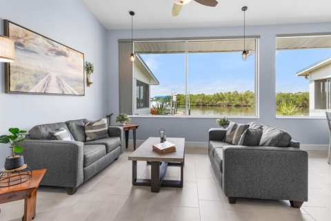 Casa en venta en Ruskin, Florida, 3 dormitorios, 231.88 m2 № 1681774 - foto 11
