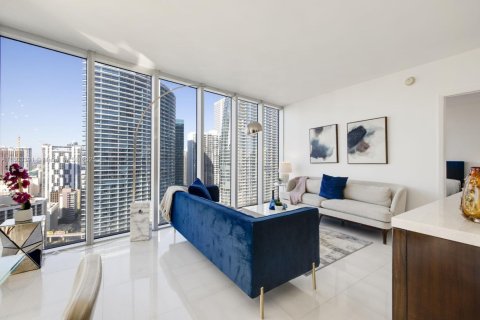Condo in Miami, Florida, 2 bedrooms  № 2059987 - photo 9
