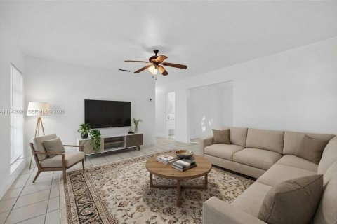 Купить виллу или дом в Майами, Флорида 4 спальни, 150.5м2, № 1999409 - фото 6