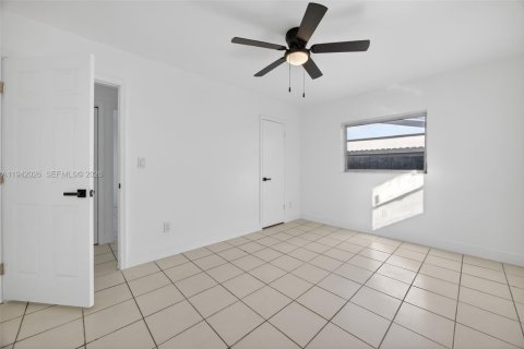 Купить виллу или дом в Майами, Флорида 4 спальни, 150.5м2, № 1999409 - фото 24