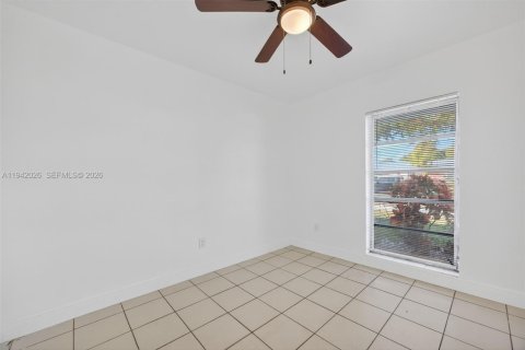 Купить виллу или дом в Майами, Флорида 4 спальни, 150.5м2, № 1999409 - фото 29