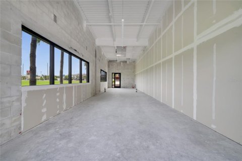 Commercial property in Orlando, Florida 69.68 sq.m. № 2108788 - photo 2
