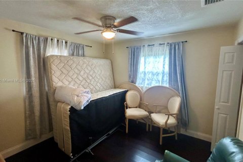 House in Lauderhill, Florida 3 bedrooms, 86.96 sq.m. № 1887206 - photo 19